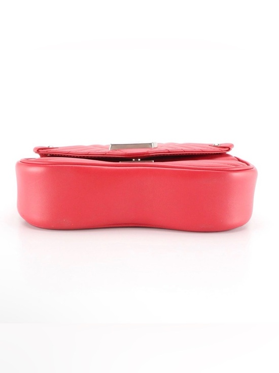 Louis Vuitton New Wave Chain Link Two-Way Bag in Red Quilted Calfskin Leather - Picture 5 of 11